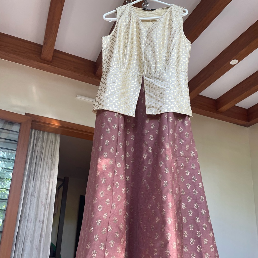 Soft pink info western dress S size - Indya